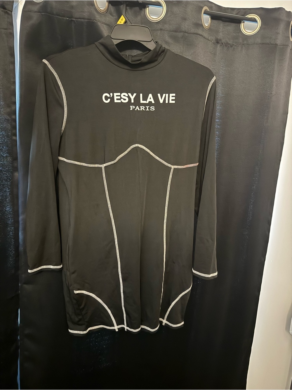 C'ESY LA VIE Paris Women's Black Contrast-Stitch Long Sleeve Top